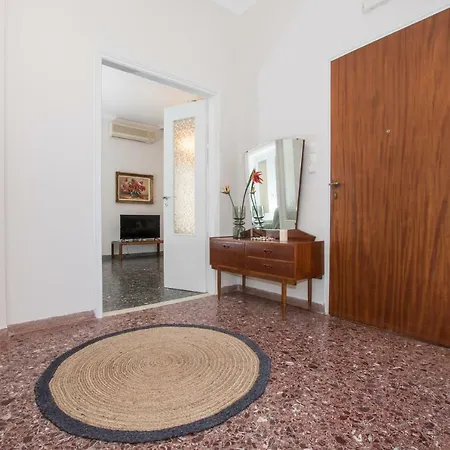 The Romantic House *