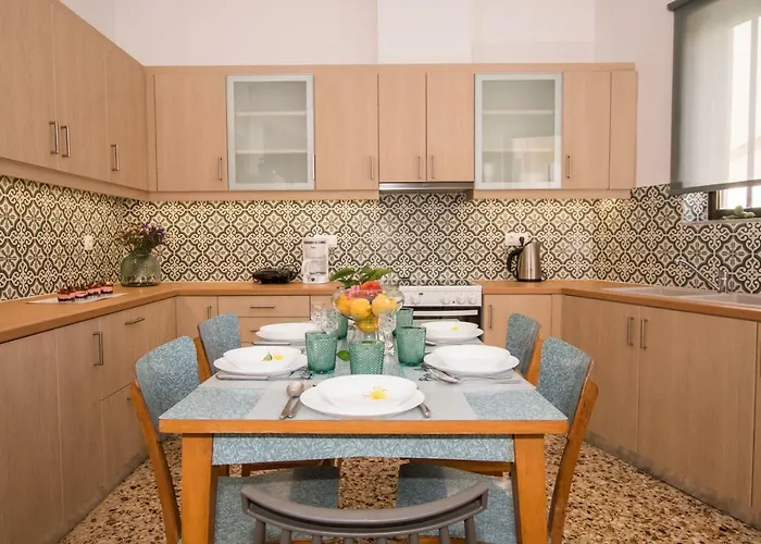 The Romantic House *