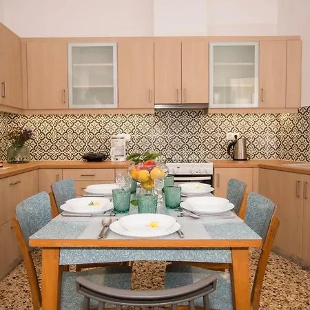 The Romantic House *